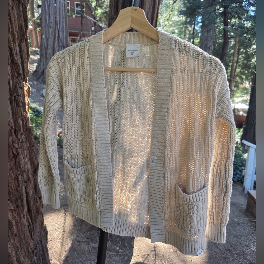 Abercrombie & Fitch‎ Kids Size 7/8 Girls Beige Cardigan